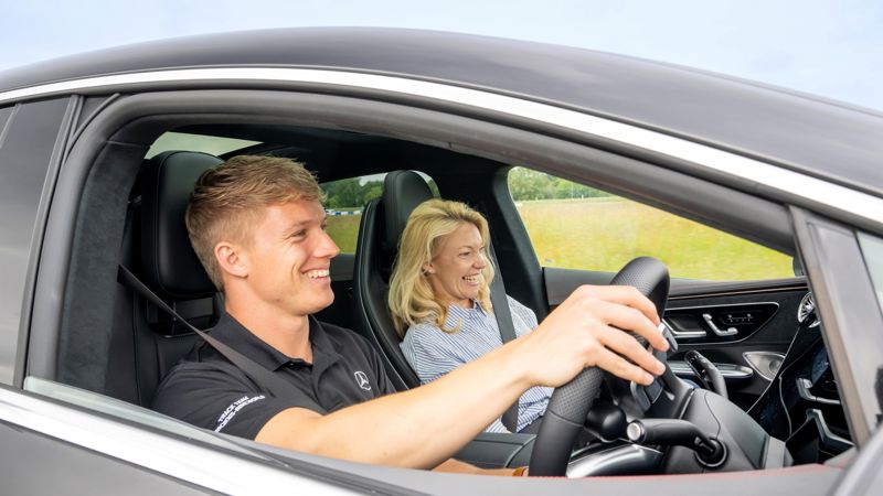 Driving Experiences – Mercedes-Benz World